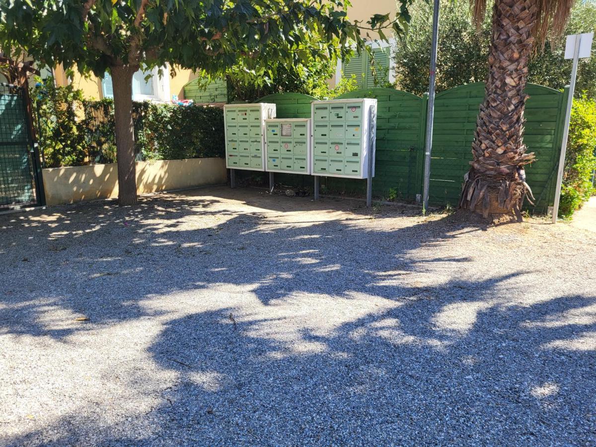 Mazet Climatise Rdj Plages Parking Wifi Gratuit Holiday home La Londe-les-Maures